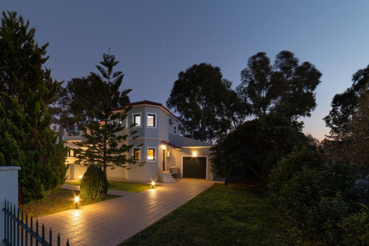 Villa Louke ลิคชูรี ภายนอก รูปภาพ